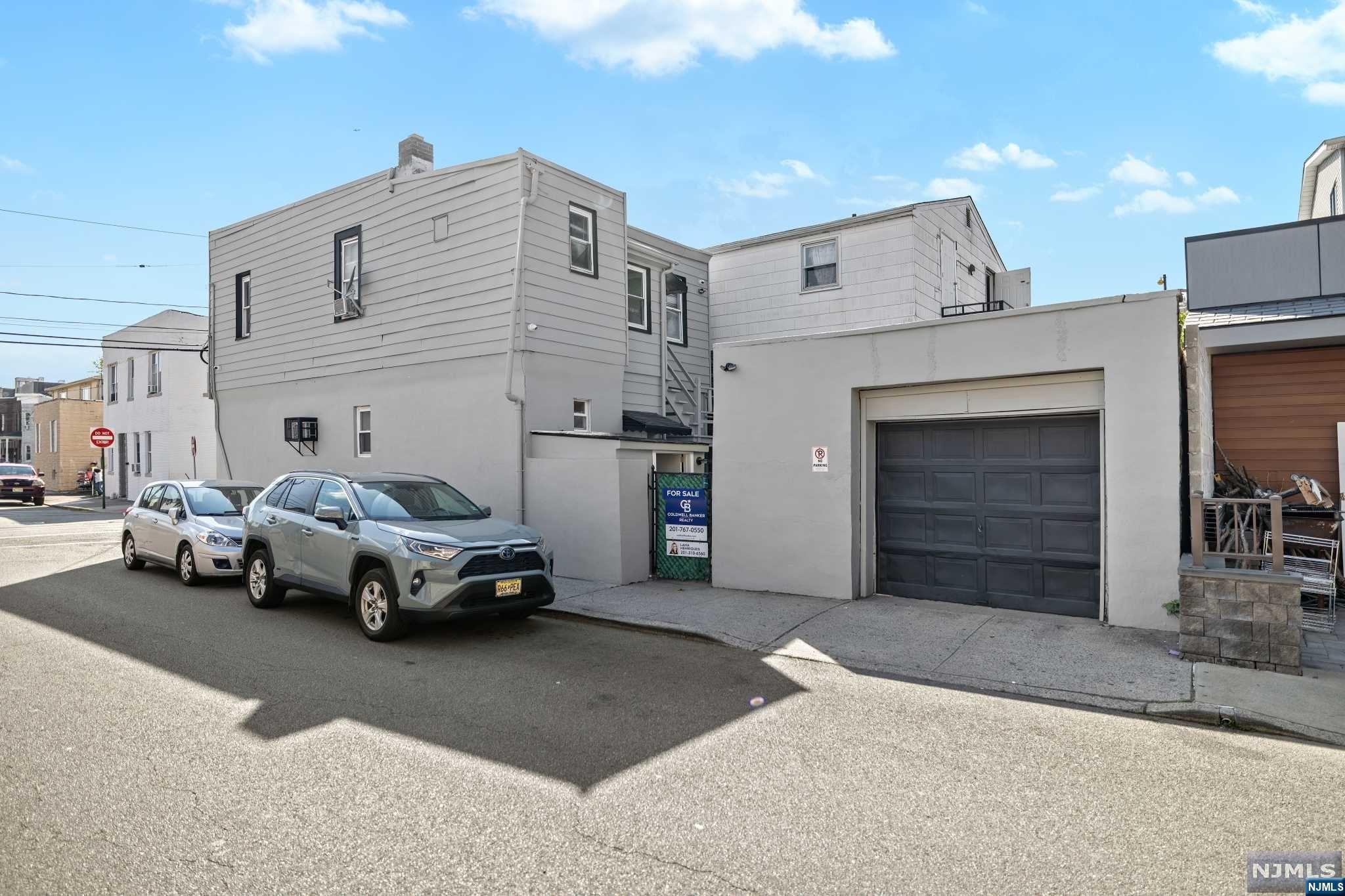 291 Delano Place