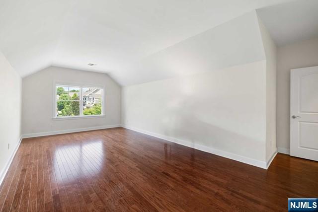 8 Cherrywood Court