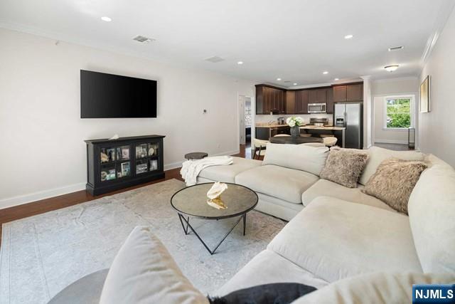 8 Cherrywood Court