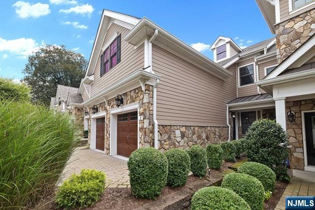 8 Cherrywood Court