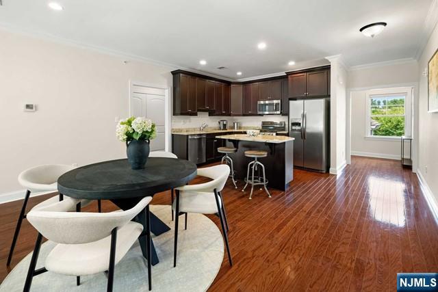8 Cherrywood Court
