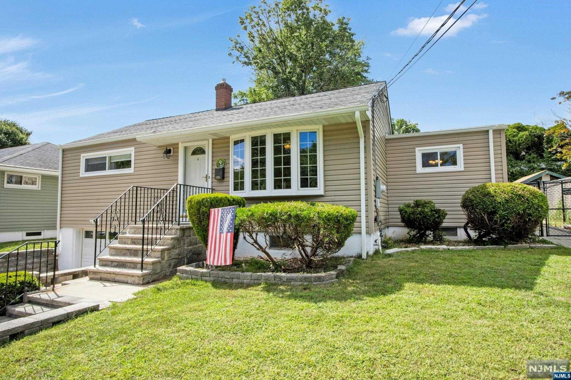 8 Lakeview Drive