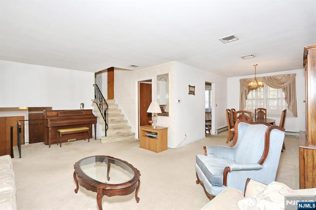 564 Prospect Avenue