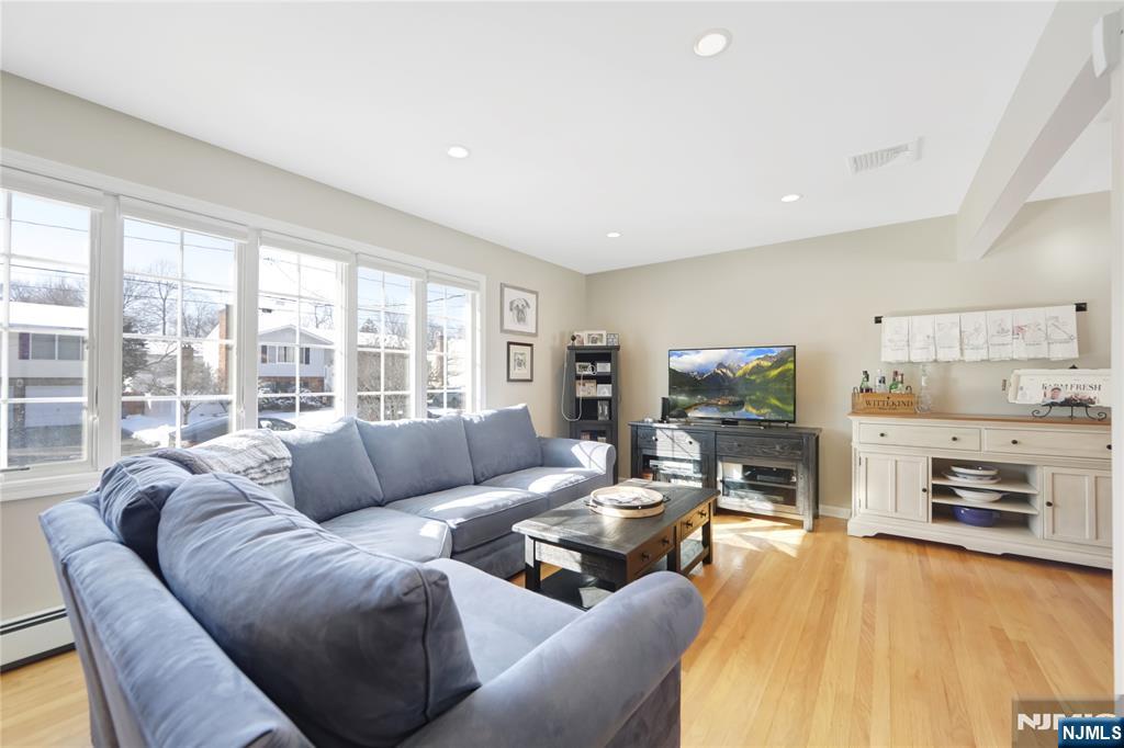 340 Magnolia Avenue