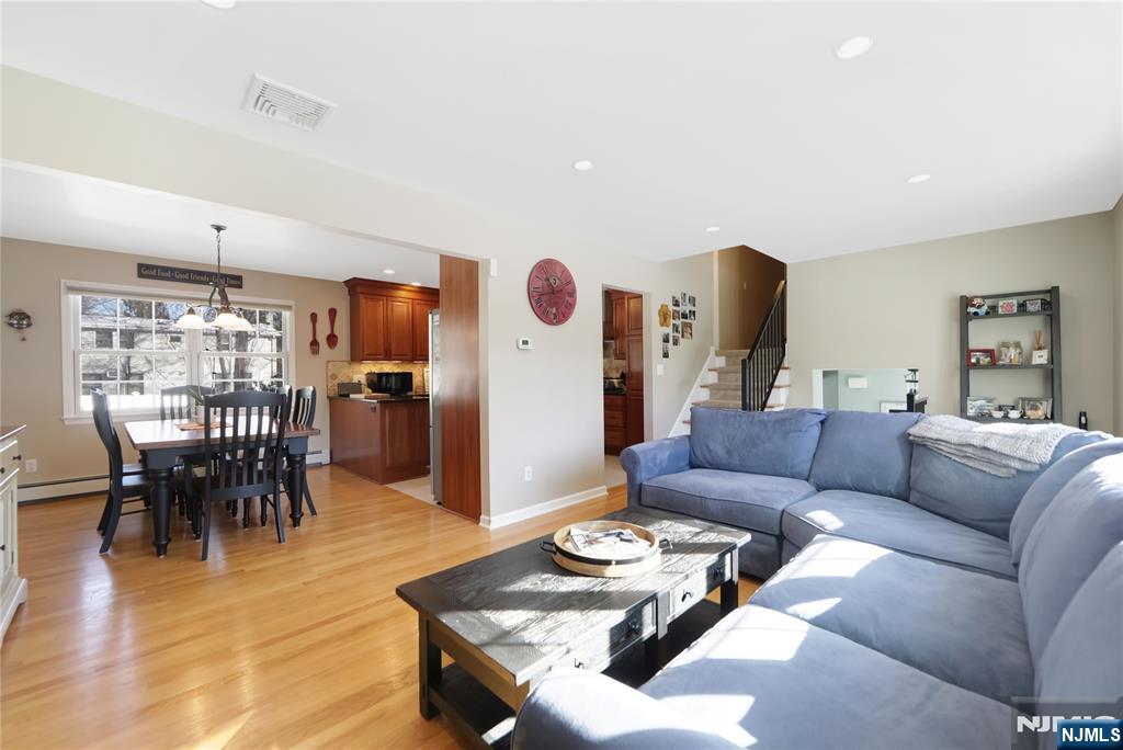 340 Magnolia Avenue