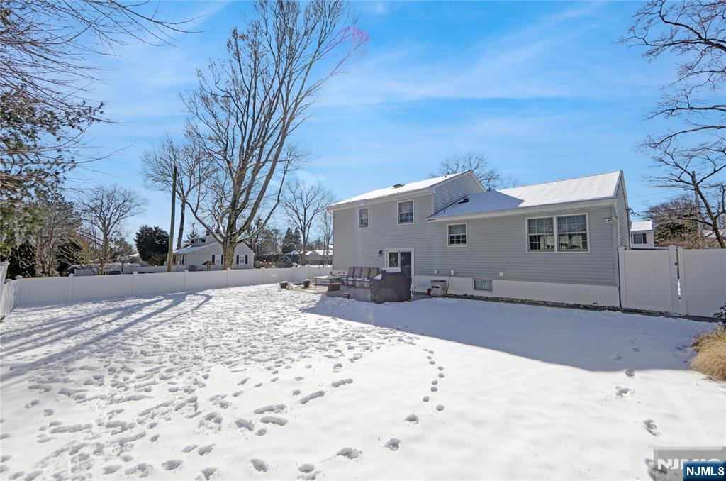 340 Magnolia Avenue