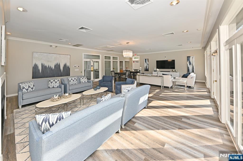 64 Lakeview Drive