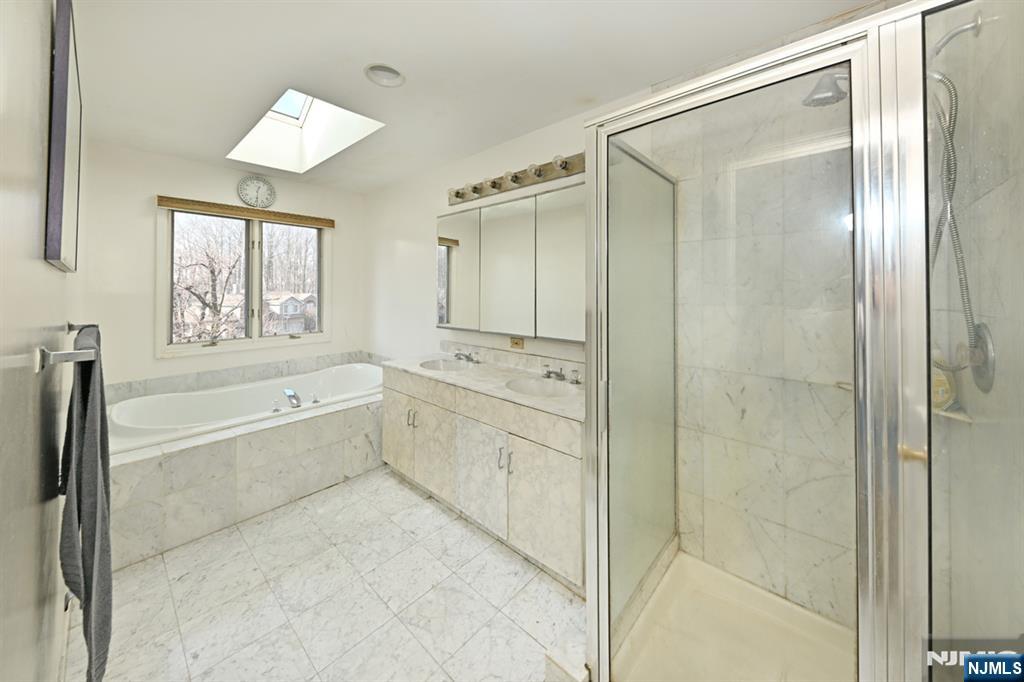 64 Lakeview Drive