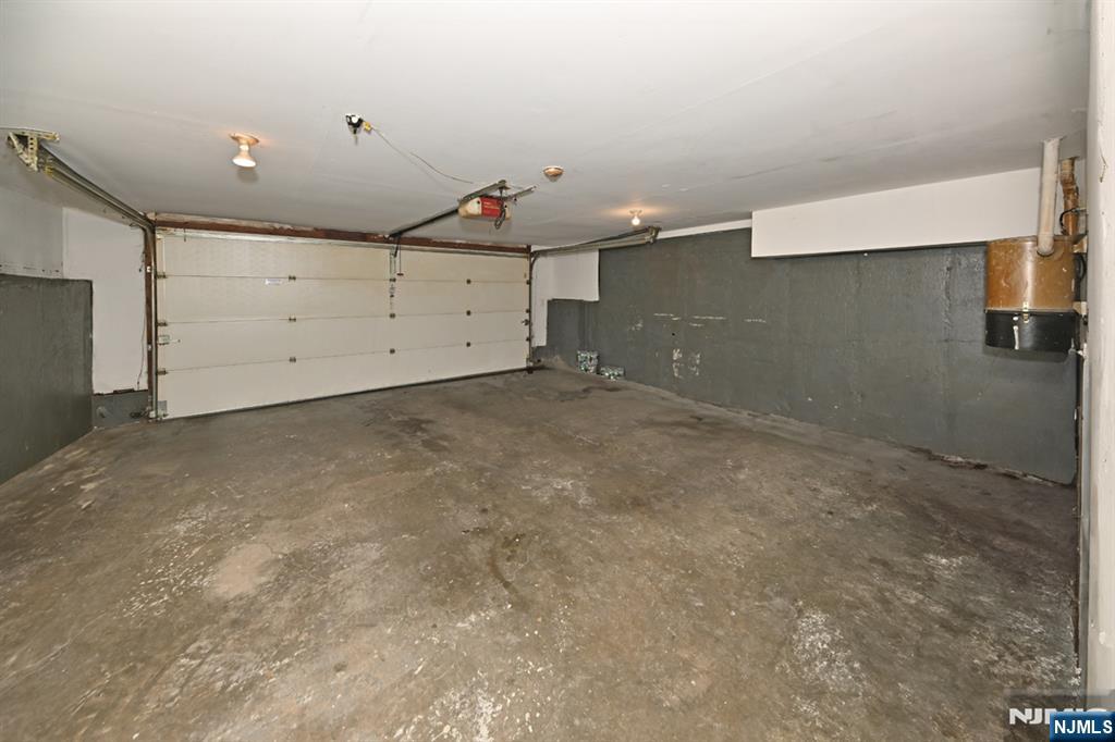 64 Lakeview Drive