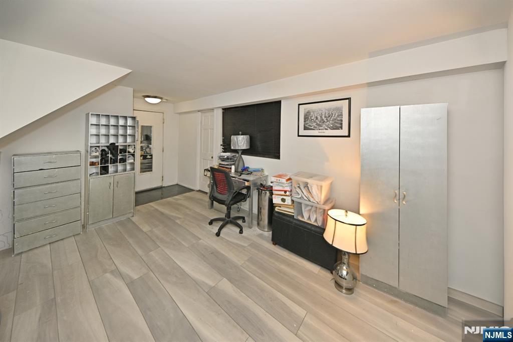 64 Lakeview Drive