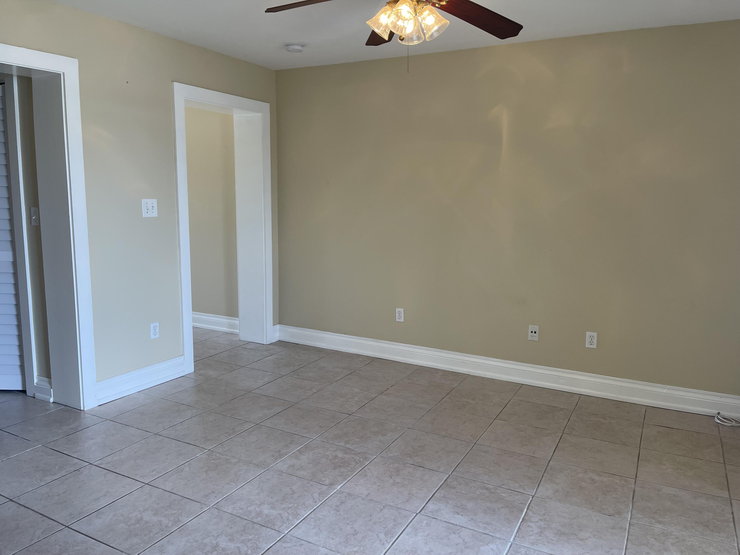 201 Coppitt Road Unit: 105A