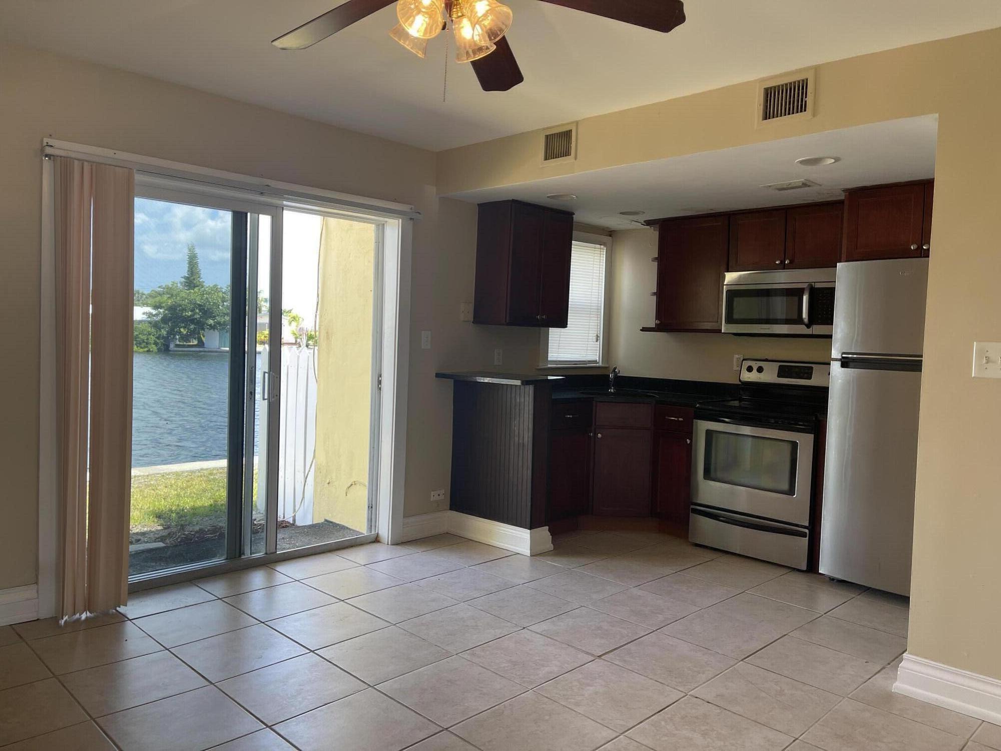 201 Coppitt Road Unit: 105A