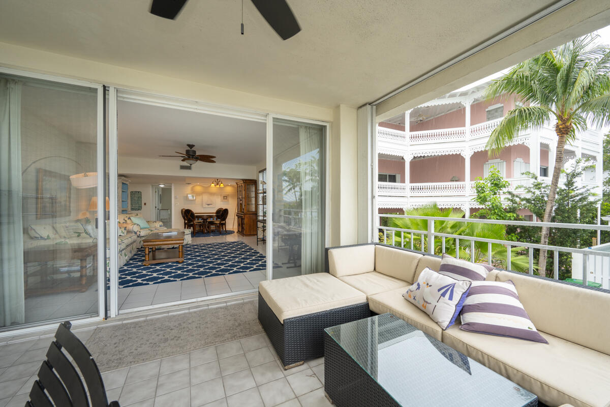 833 Eisenhower Drive Unit: 101