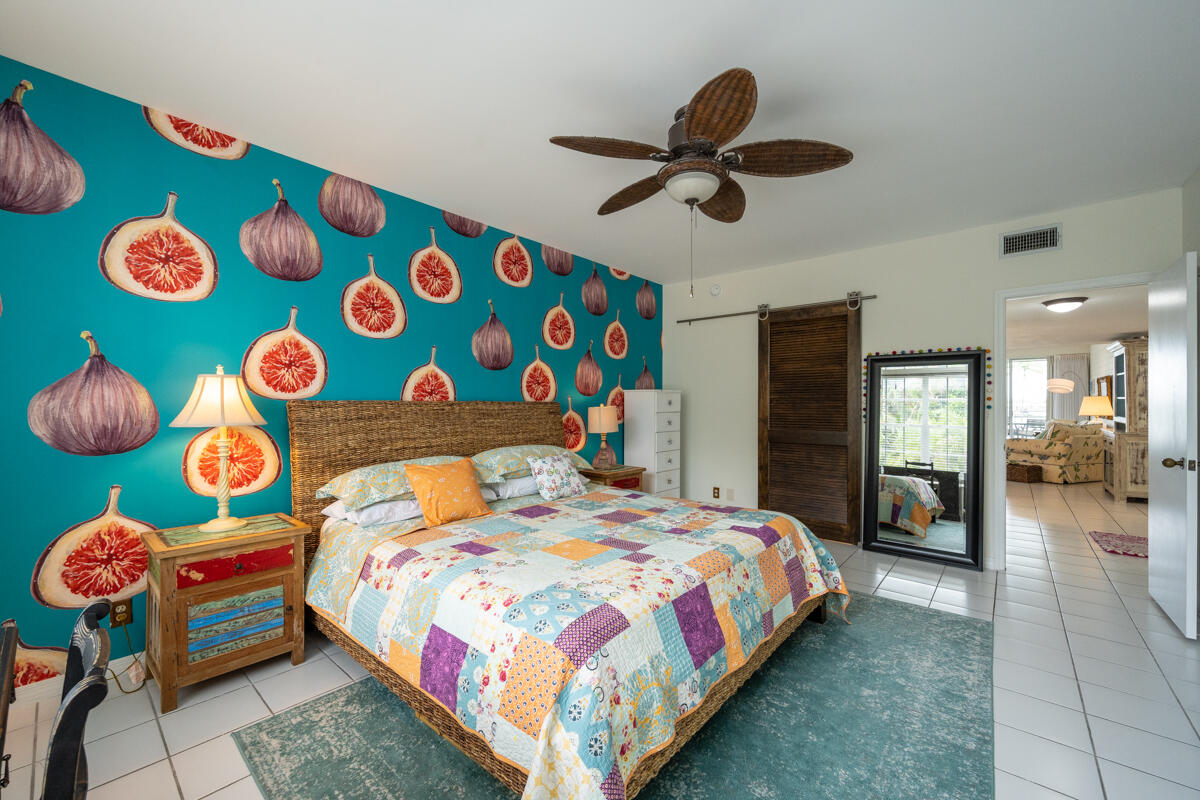 833 Eisenhower Drive Unit: 101