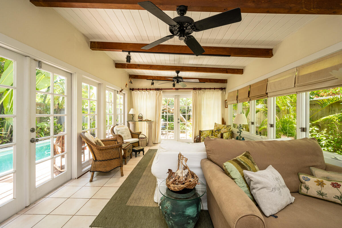 1415 Von Phister Street