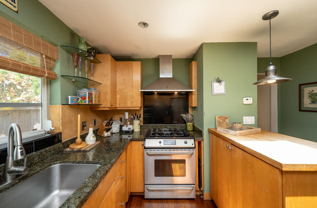 1415 Von Phister Street