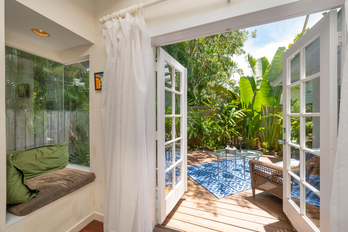 1415 Von Phister Street