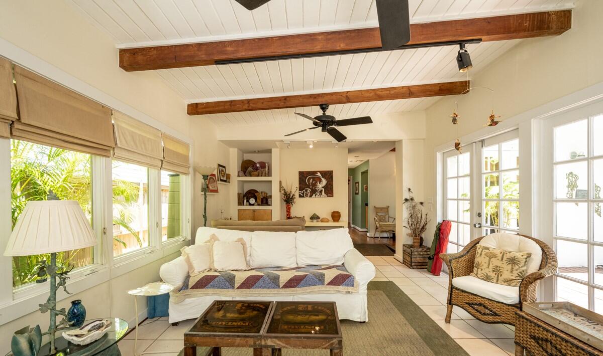 1415 Von Phister Street