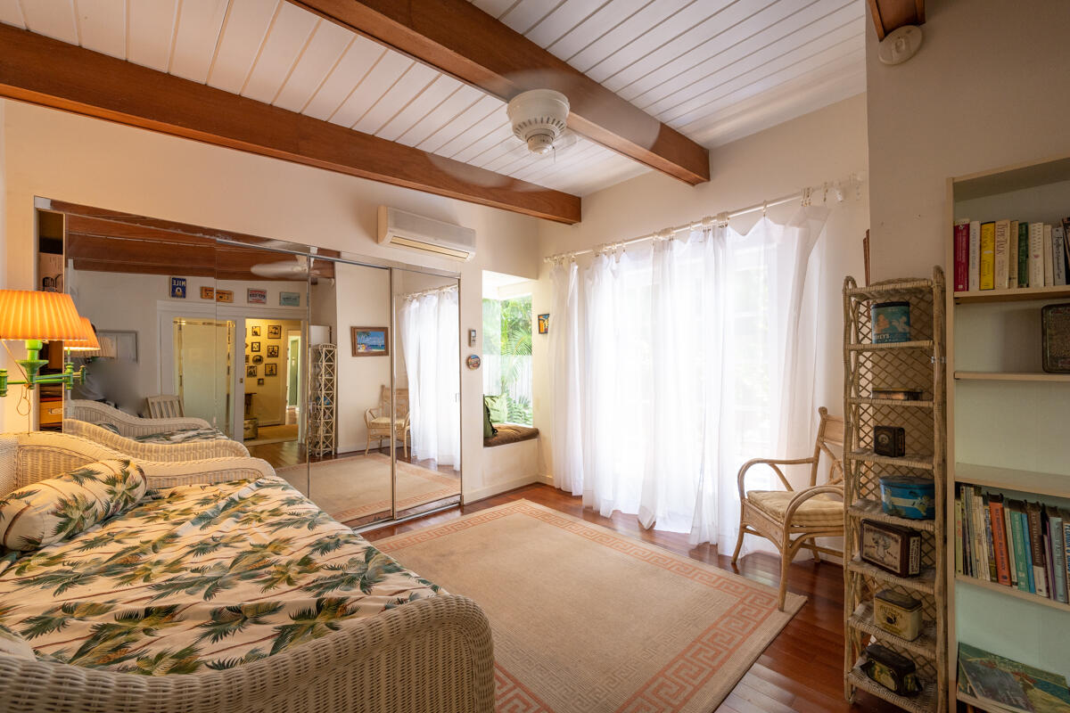 1415 Von Phister Street