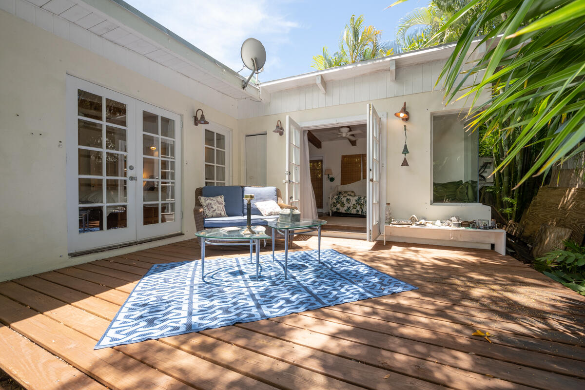 1415 Von Phister Street