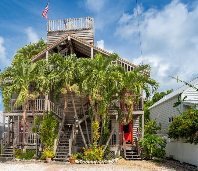 313 Catherine Street Unit: 3