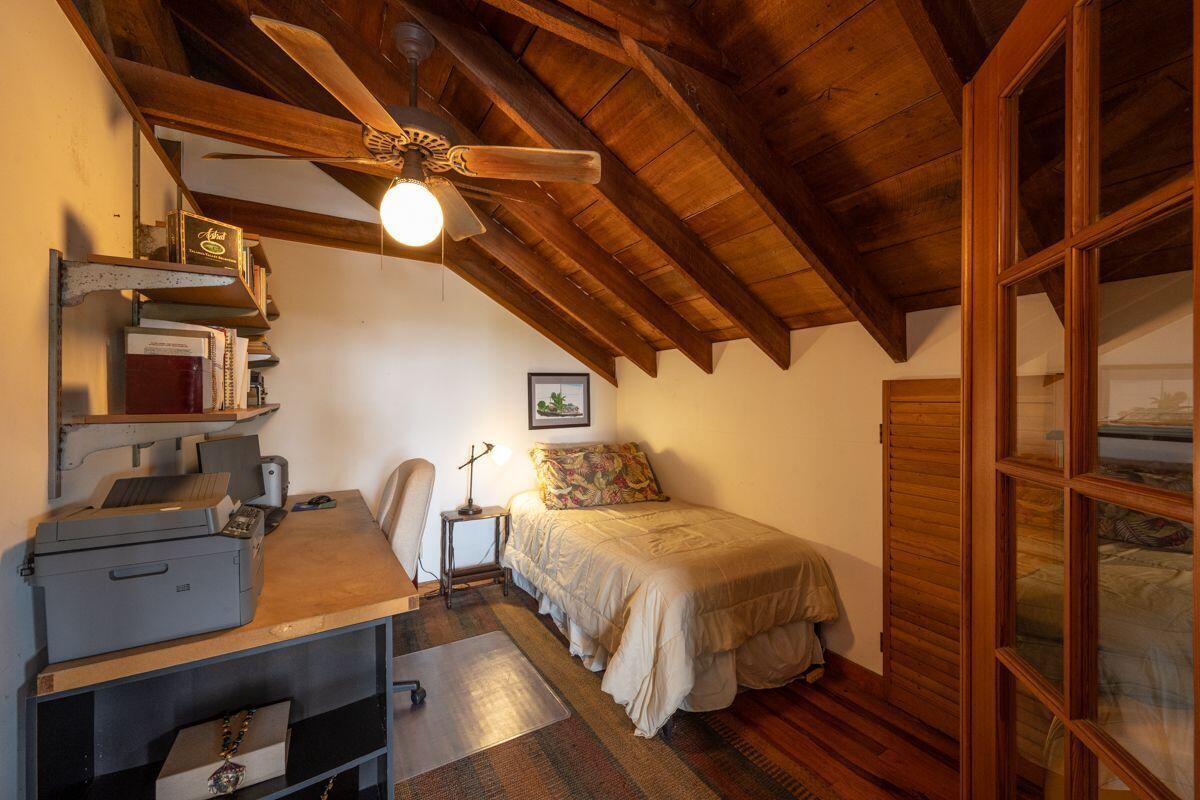 313 Catherine Street Unit: 3