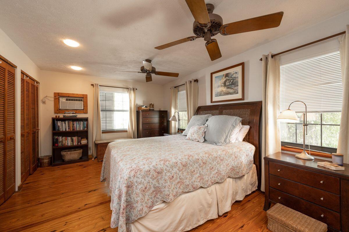 313 Catherine Street Unit: 3