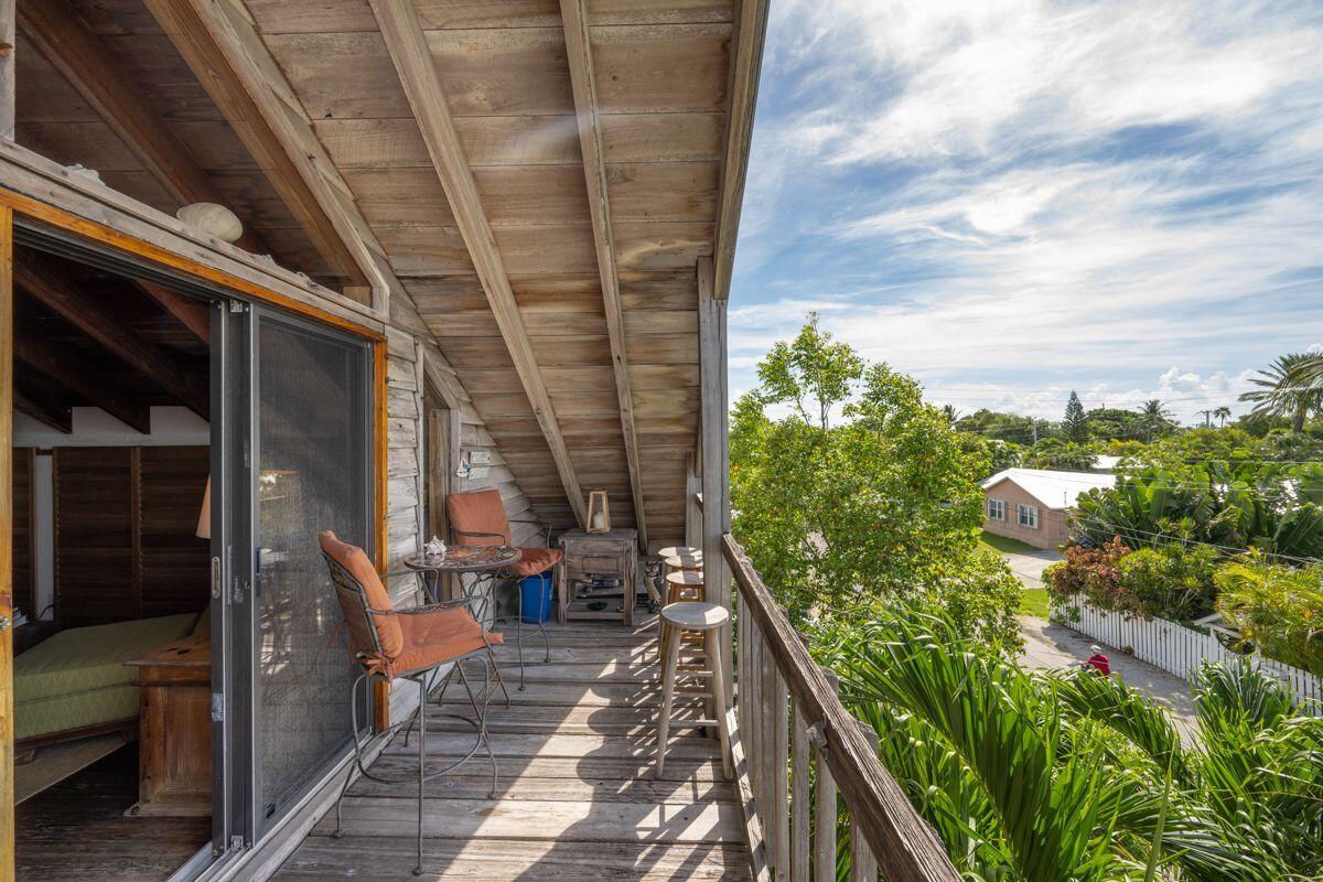 313 Catherine Street Unit: 3