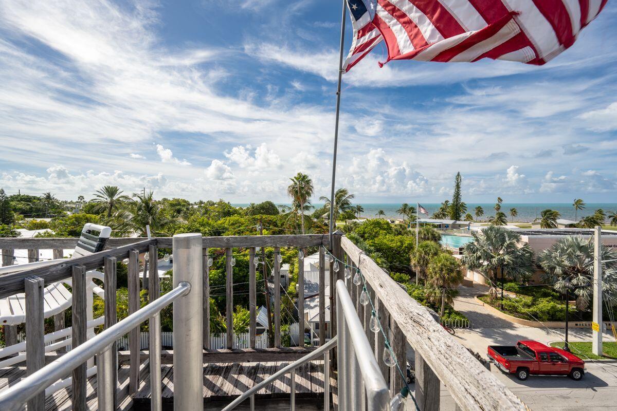 313 Catherine Street Unit: 3