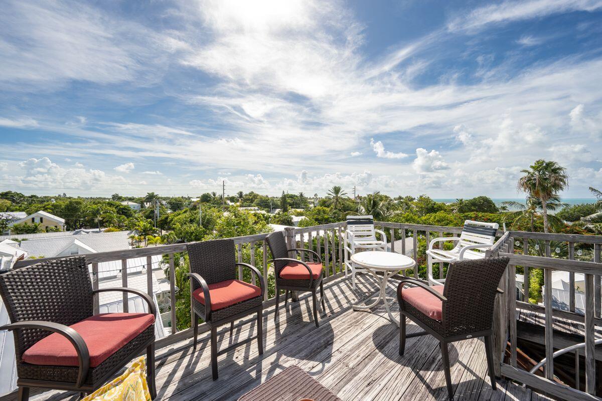 313 Catherine Street Unit: 3