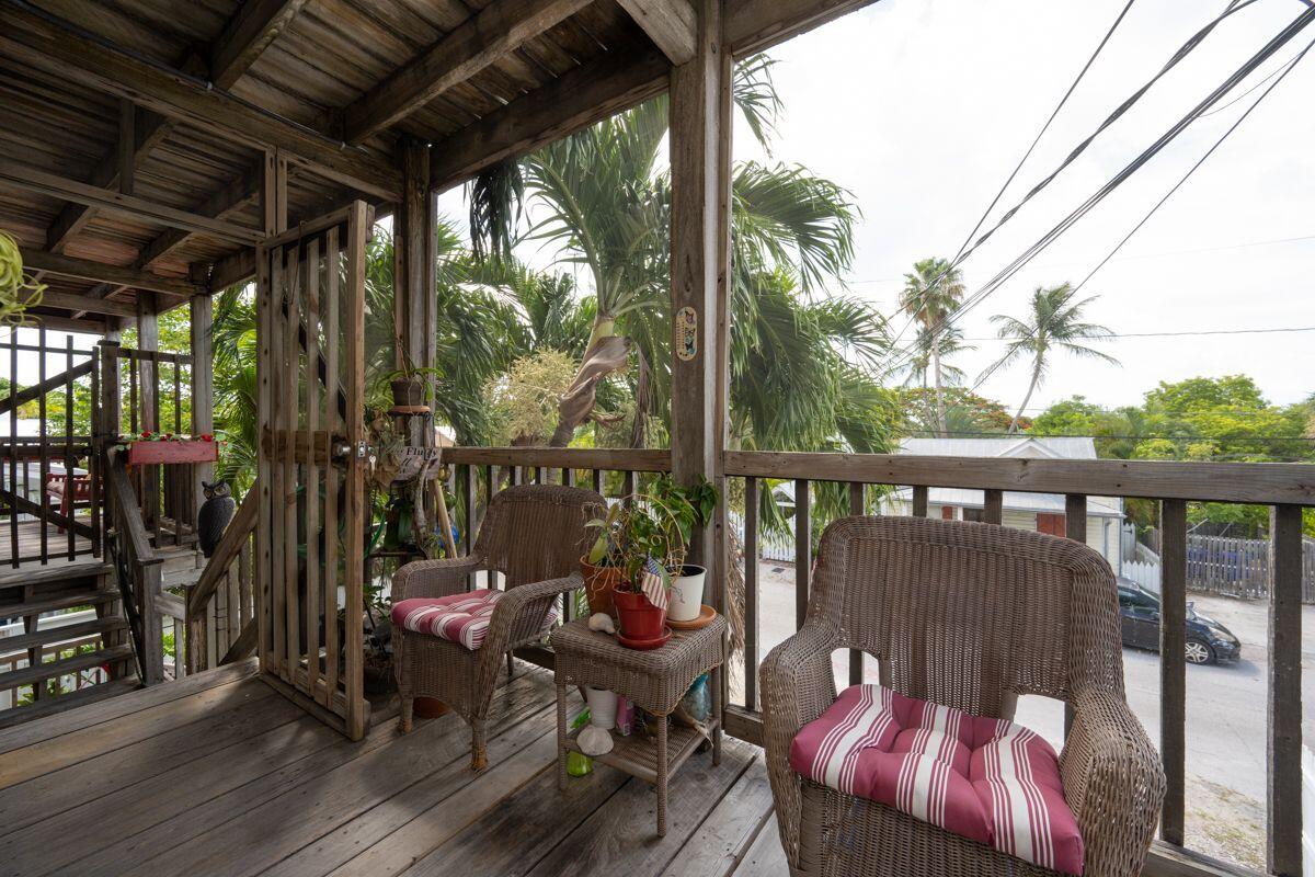 313 Catherine Street Unit: 3