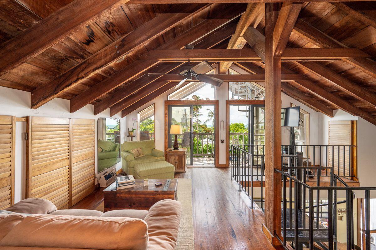 313 Catherine Street Unit: 3