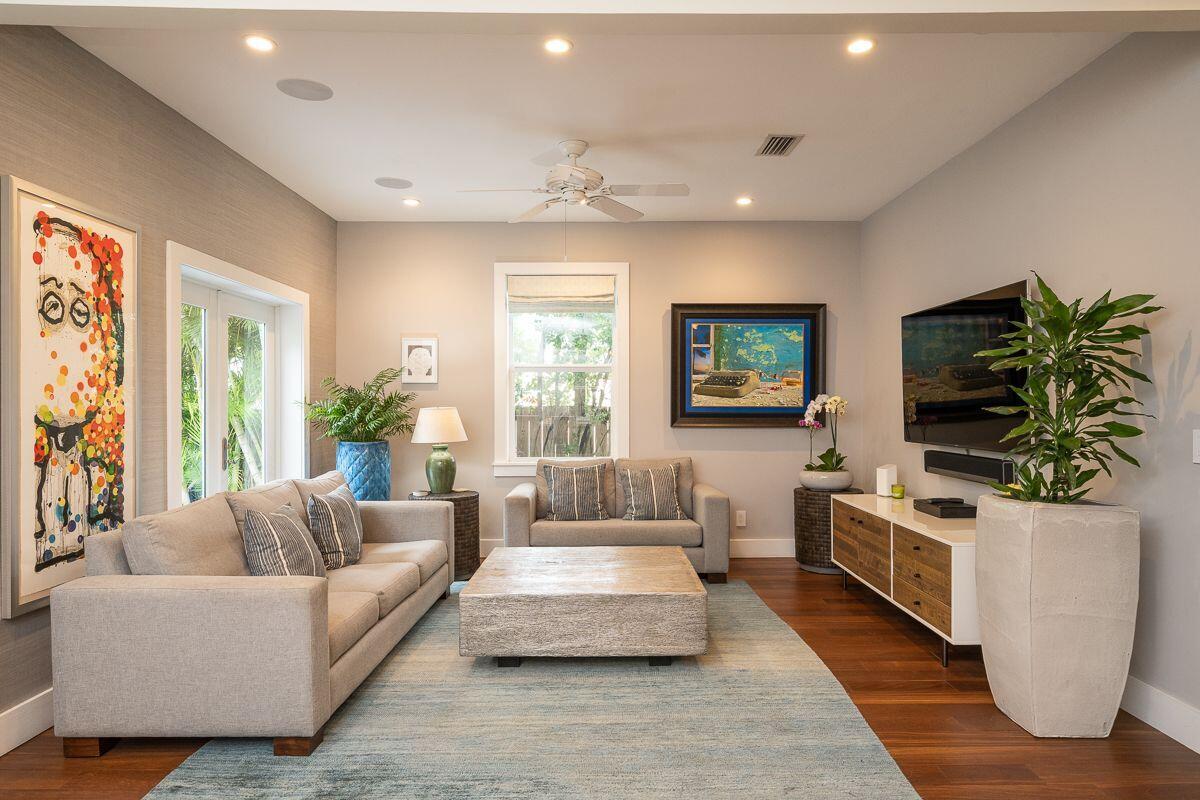 1231 Washington Street