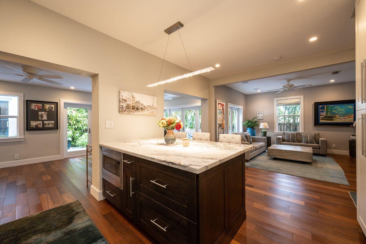 1231 Washington Street