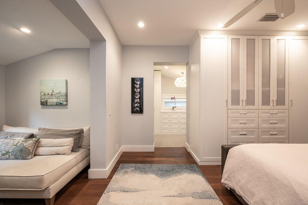 1231 Washington Street