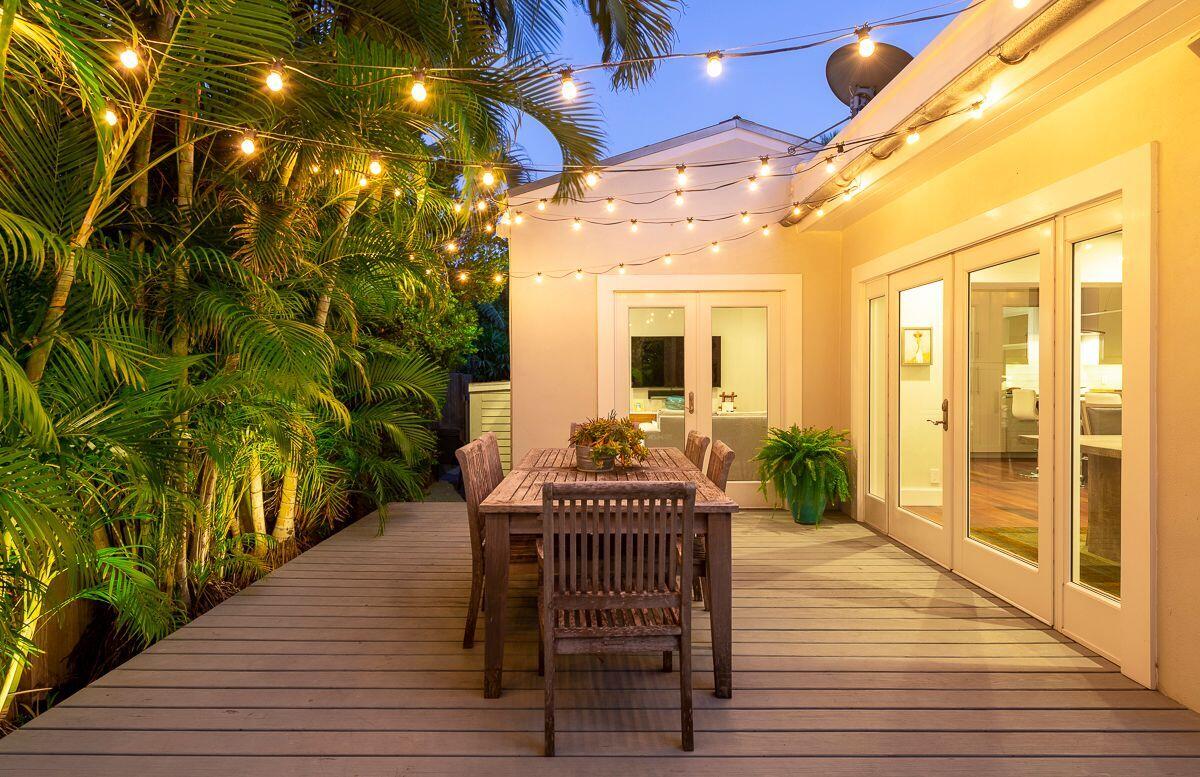 1231 Washington Street