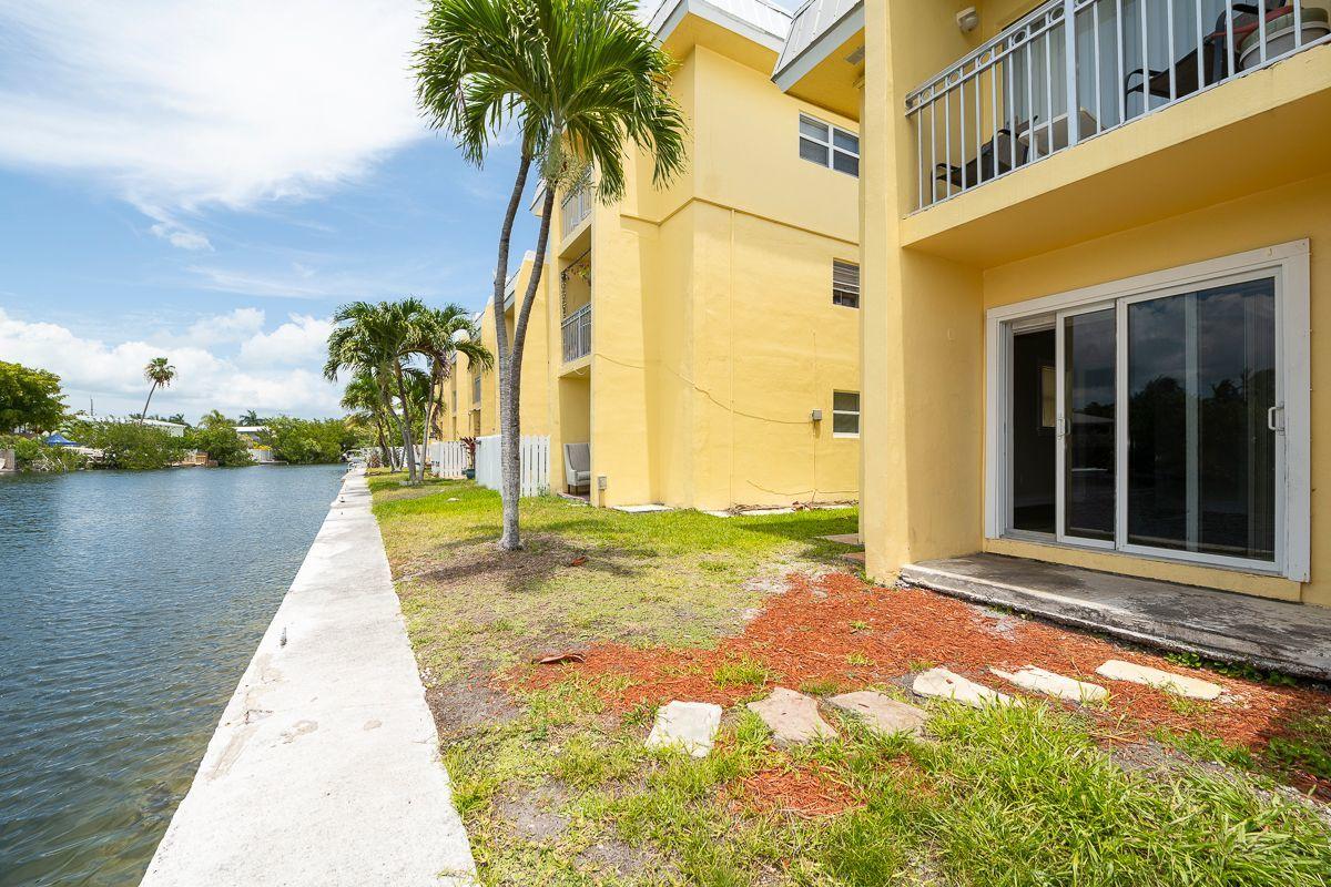 201 Coppitt Road Unit: 106B