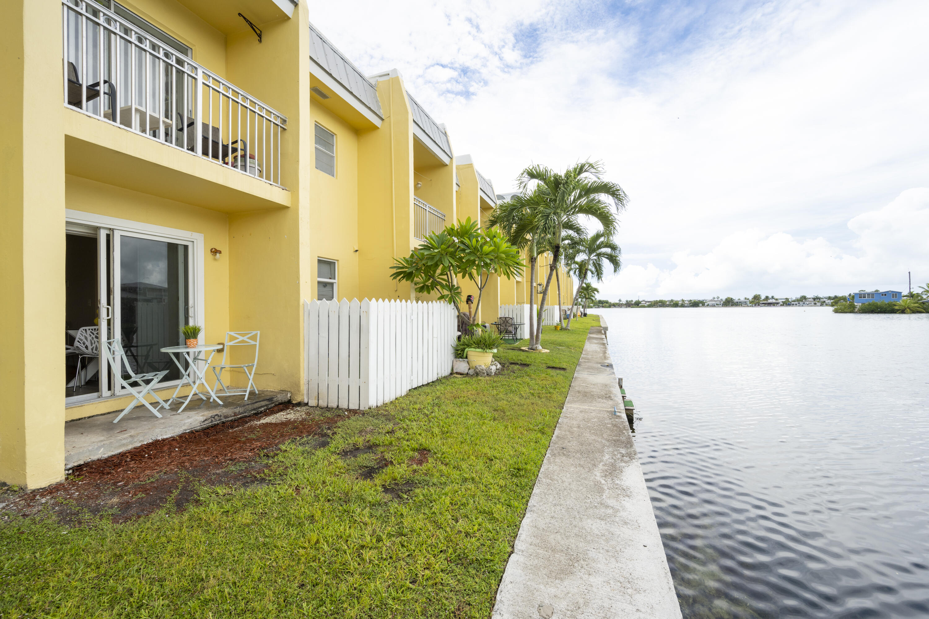 201 Coppitt Road Unit: 106B