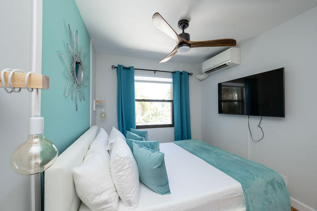 313 Catherine Street Unit: 4