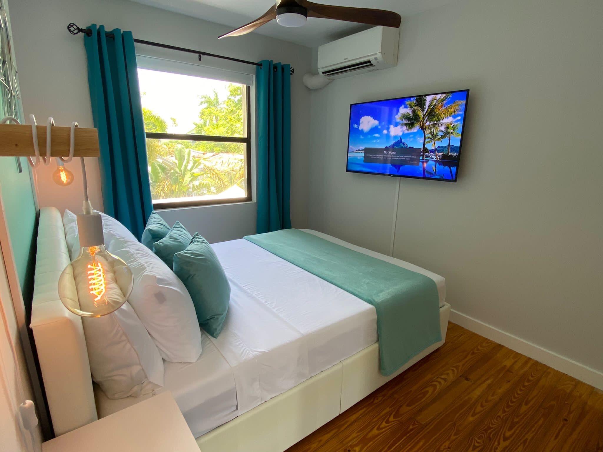 313 Catherine Street Unit: 4