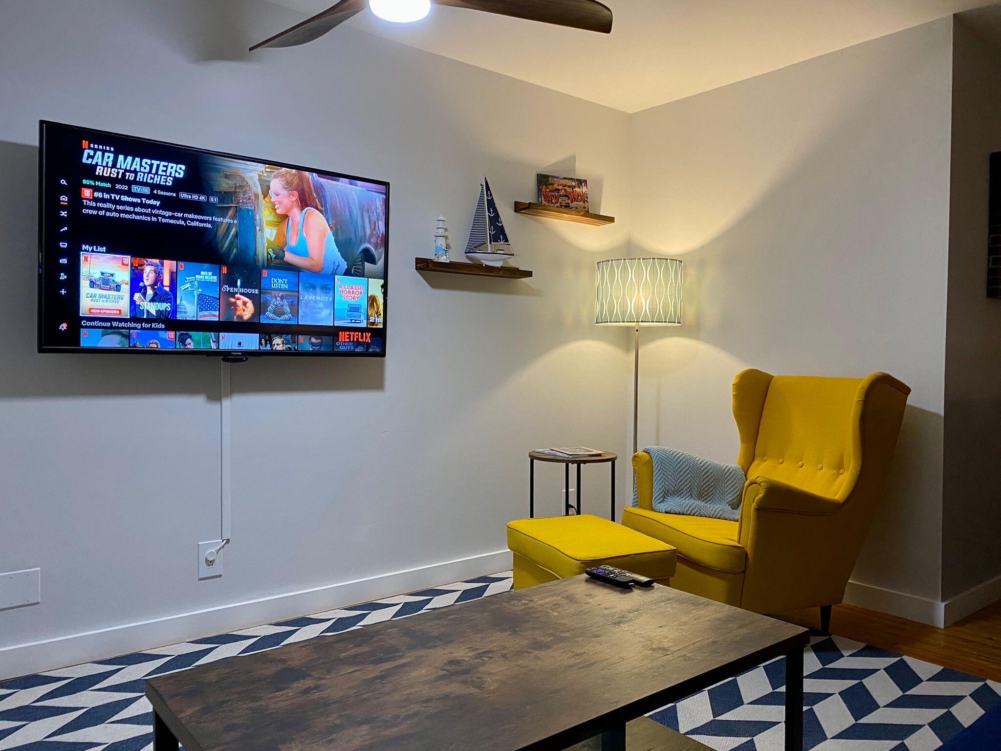 313 Catherine Street Unit: 4