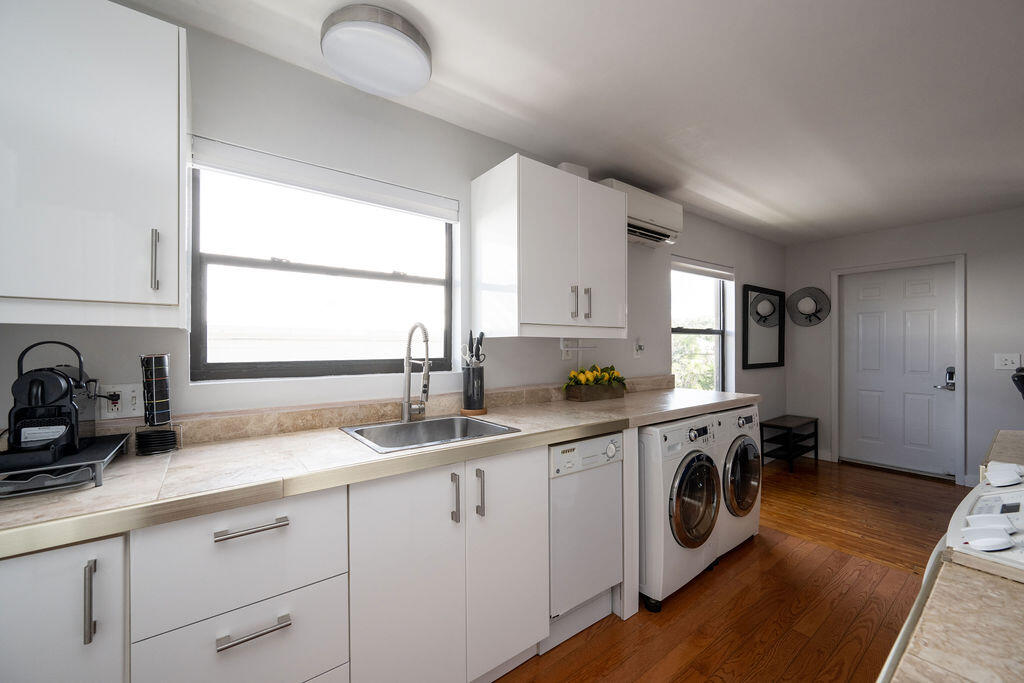 313 Catherine Street Unit: 4