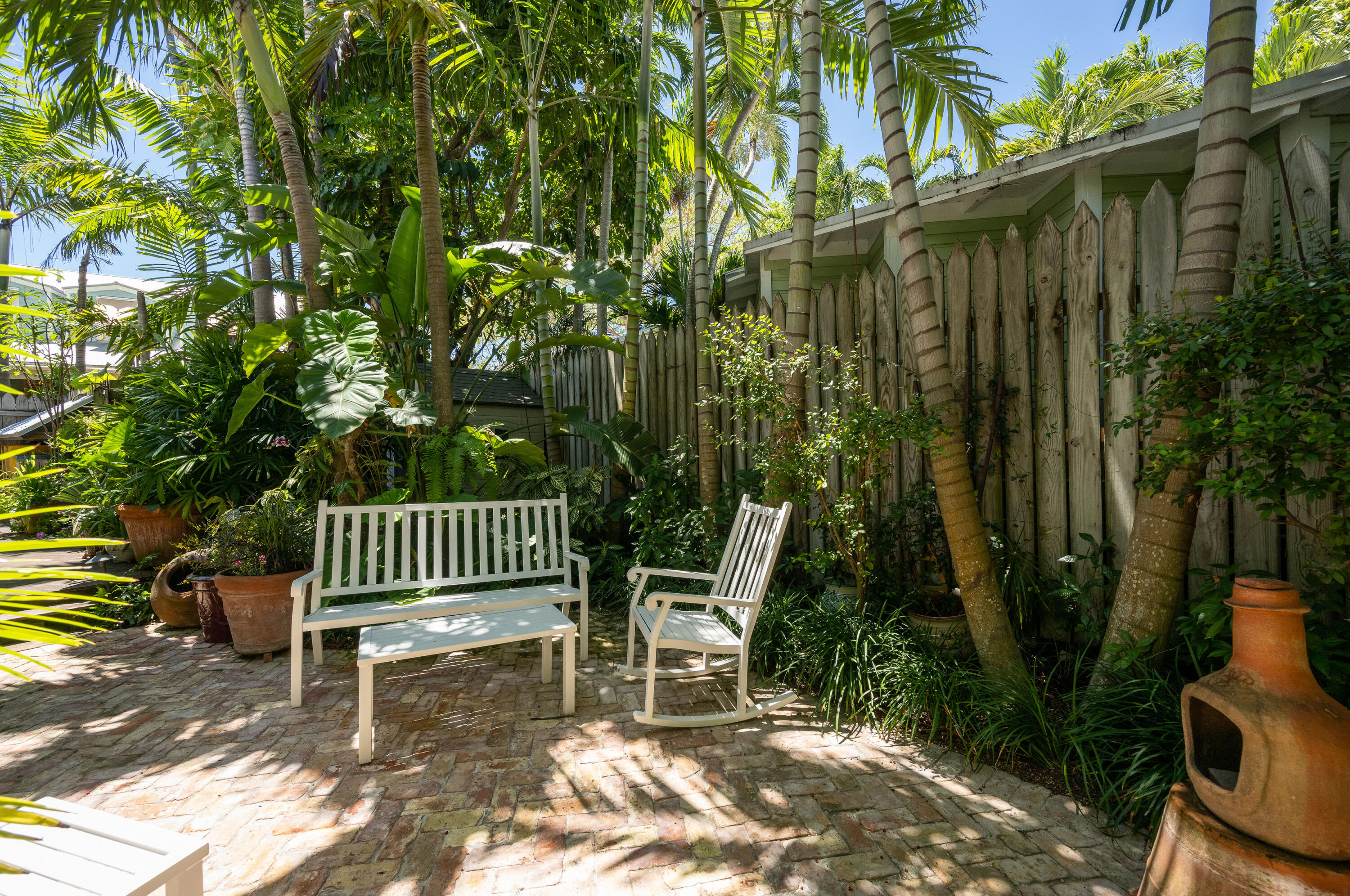 715 Windsor Lane Unit: Rear