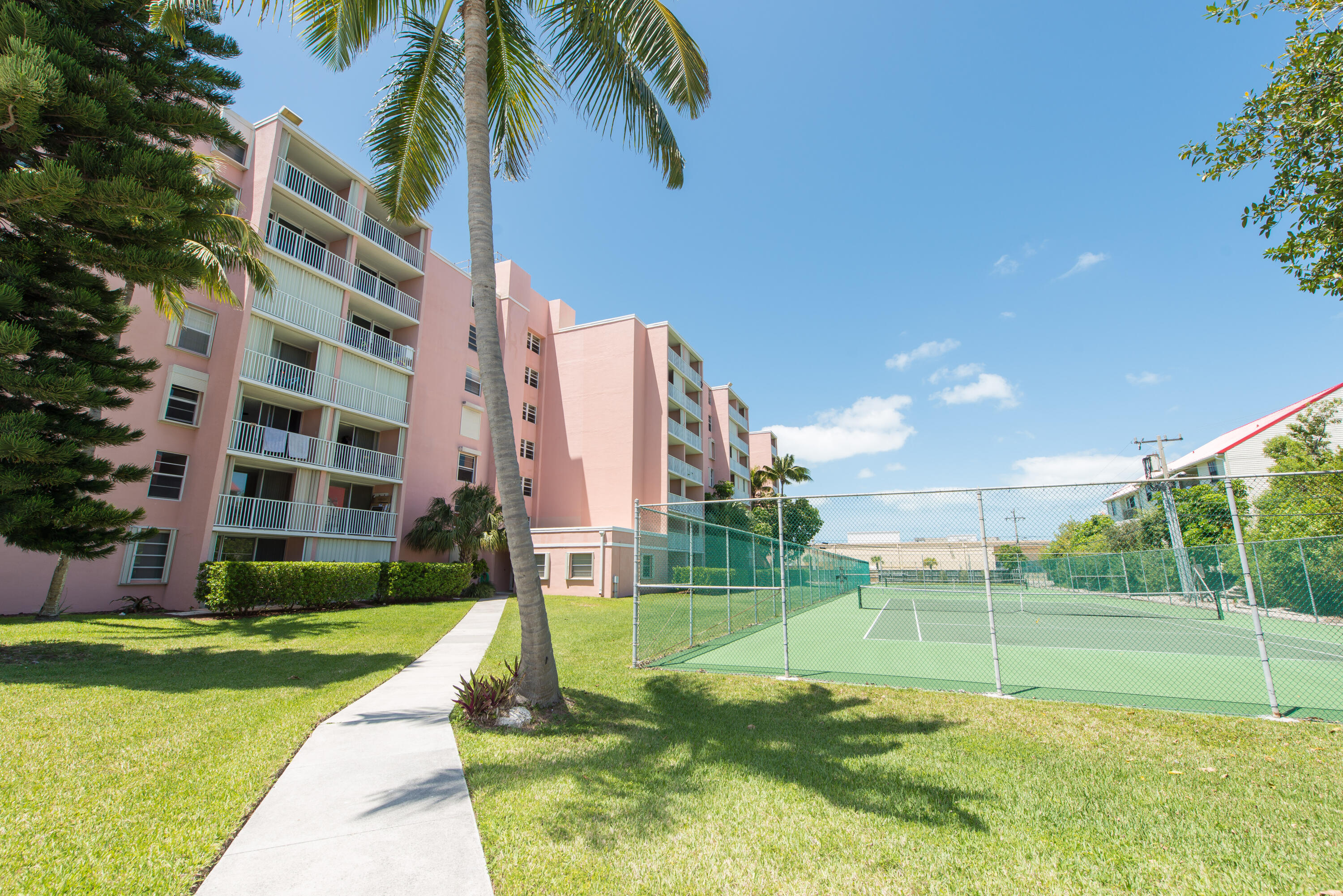 3312 Northside Drive Unit: 705