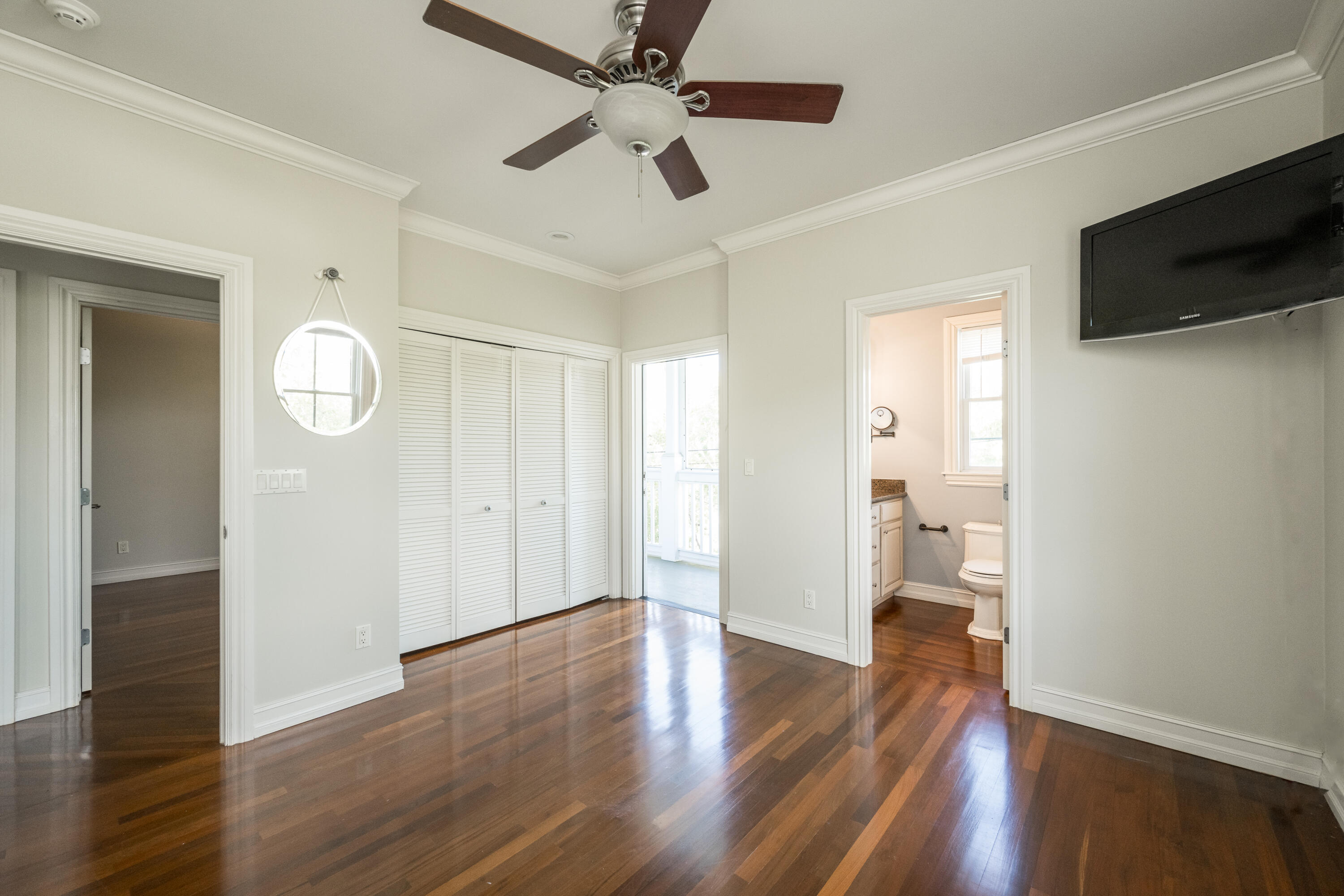 120 Angela Street Unit: 201