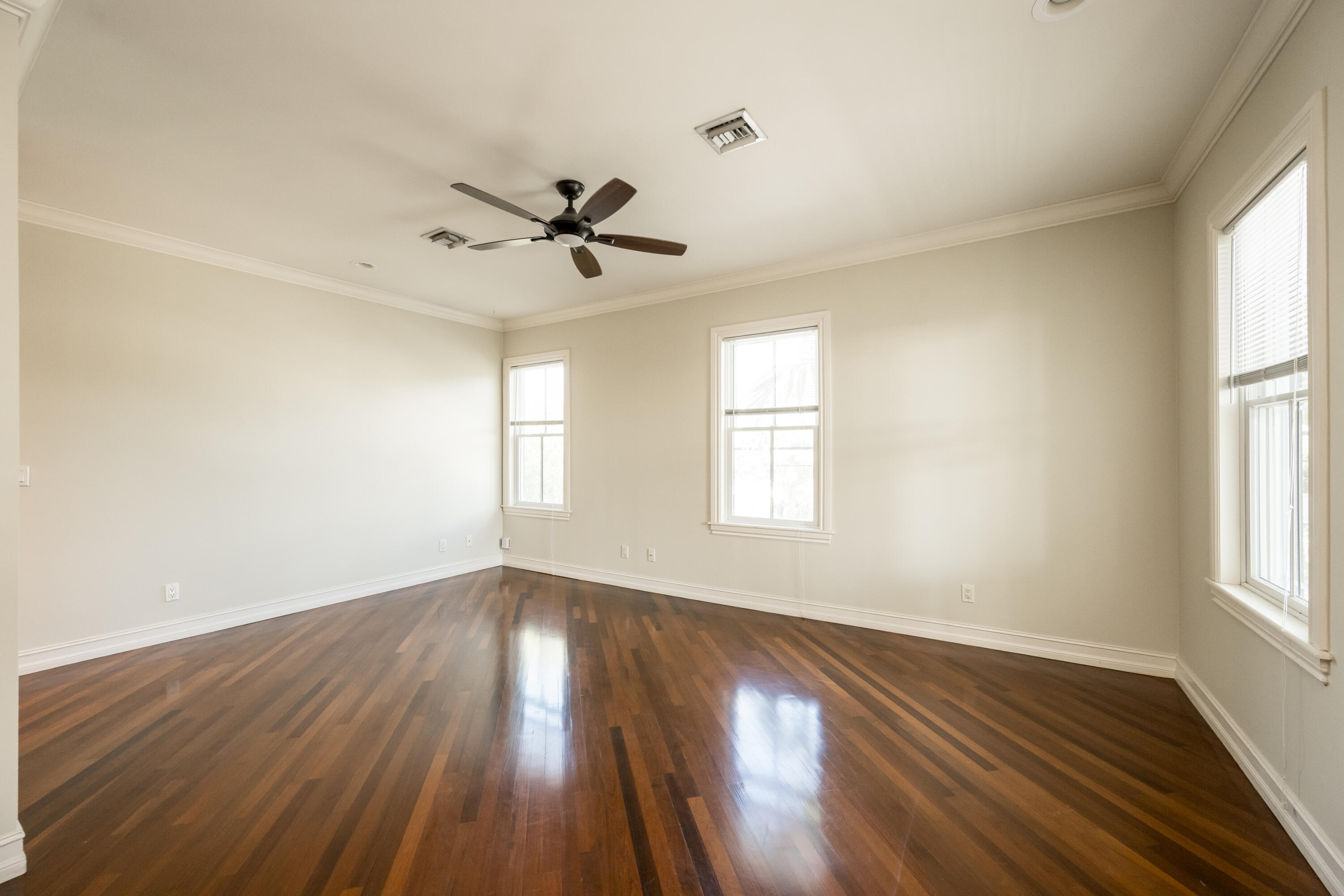 120 Angela Street Unit: 201