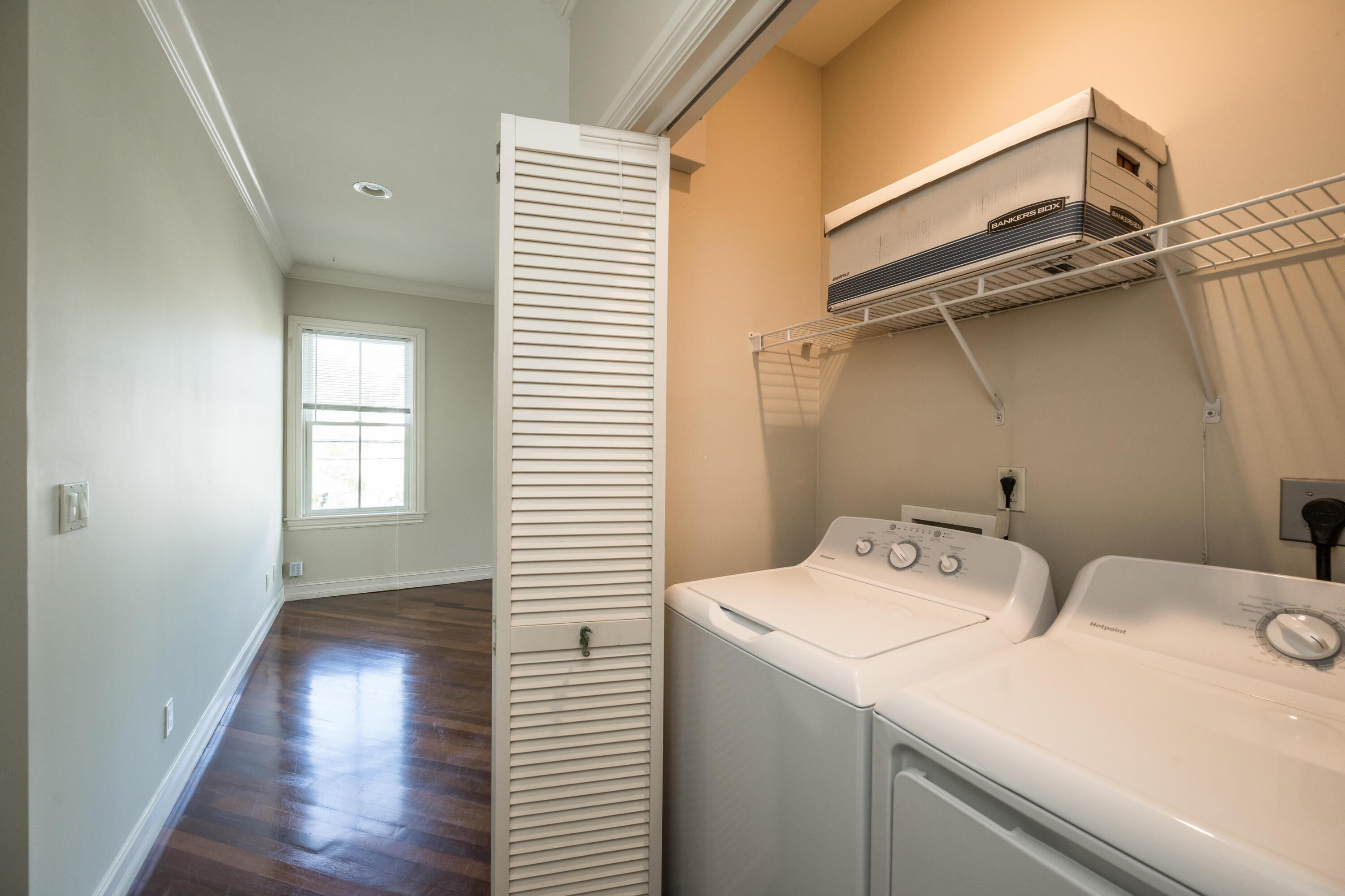 120 Angela Street Unit: 201