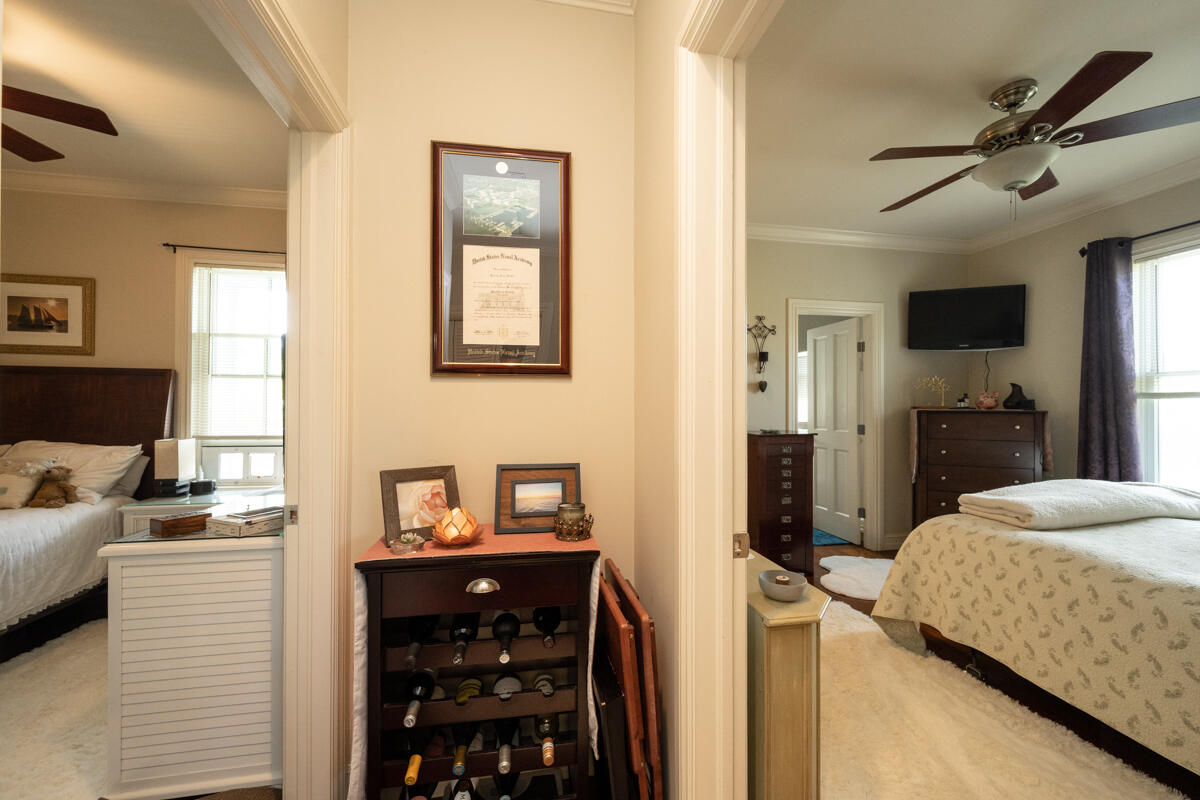 120 Angela Street Unit: 201