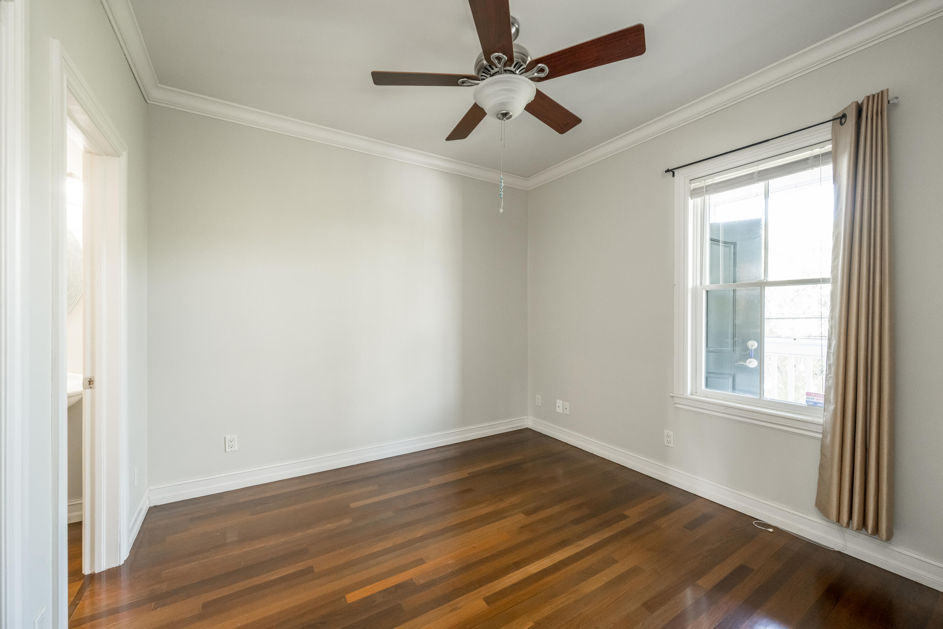 120 Angela Street Unit: 201