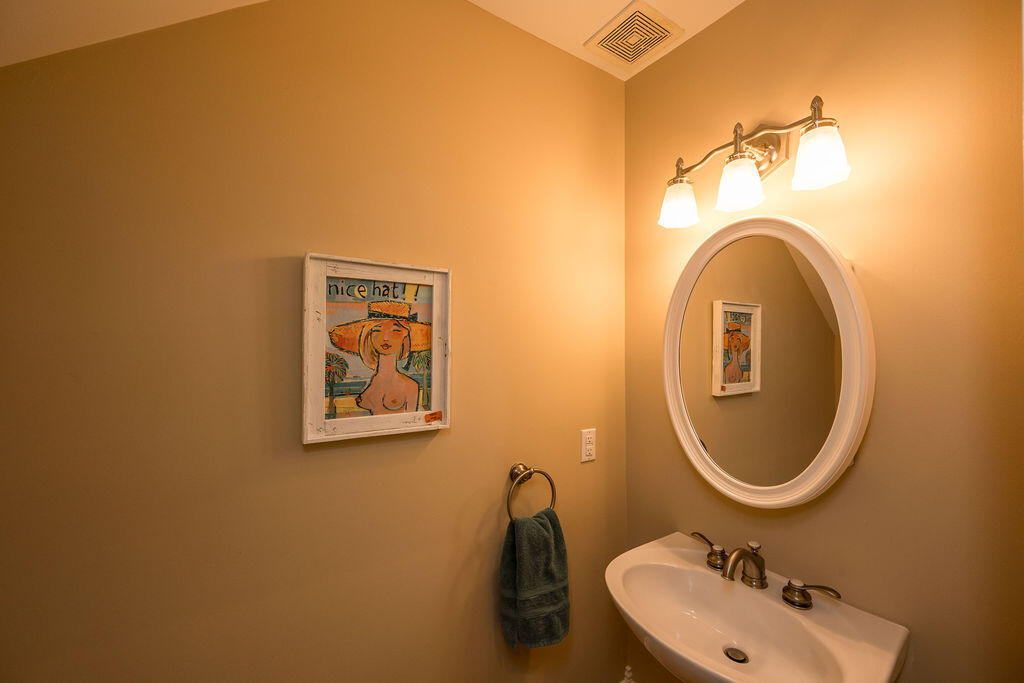 809 Washington Street Unit: 102